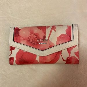 GUESS Wallet